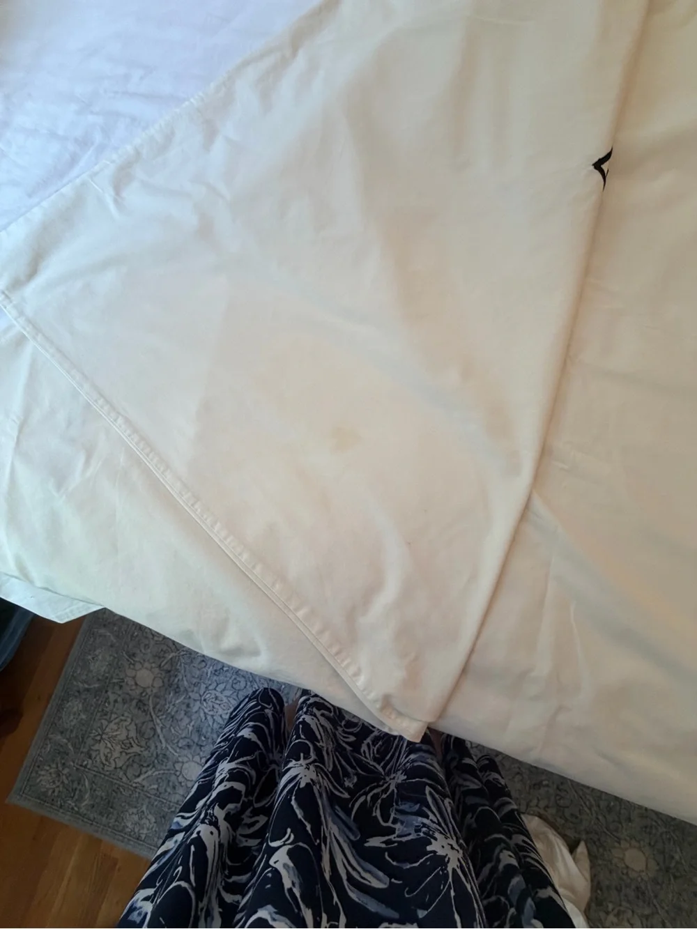 Restoration Hardware GUC Full Size White Duvet Cover with Navy Double-Line Borde